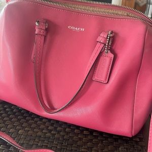 Coach purse with attachable strap